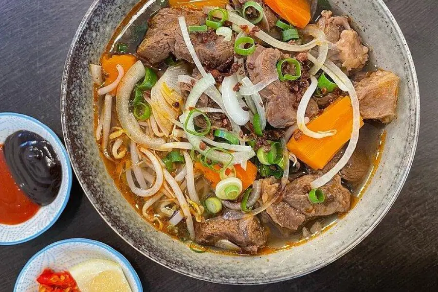 Vietnamese Joint Taupō - “Chạm” Vị Việt Giữa Thị Trấn Bên Hồ