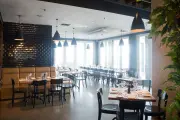 Foxglove Bar & Kitchen – Điểm đến ẩm thực hàng đầu trên bờ biển - 1