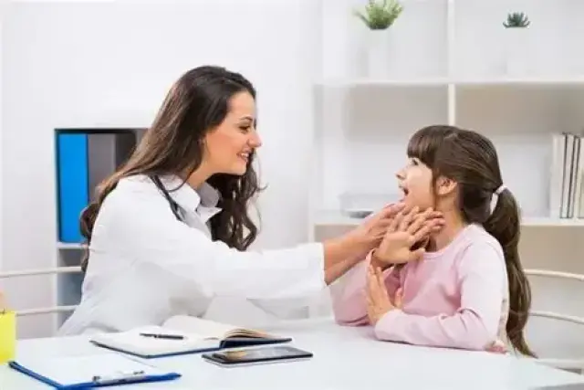 Vì sao cha mẹ Việt ngại tìm hỗ trợ tâm lý cho con